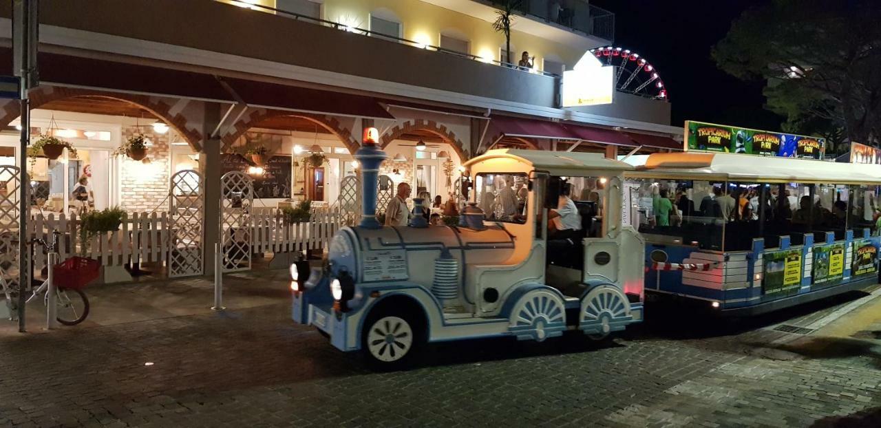 Hotel Stella D'Oro Lido di Jesolo Eksteriør billede